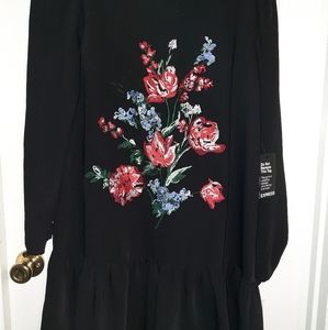 Express Mini Dress with Floral Embroidery. Size M.